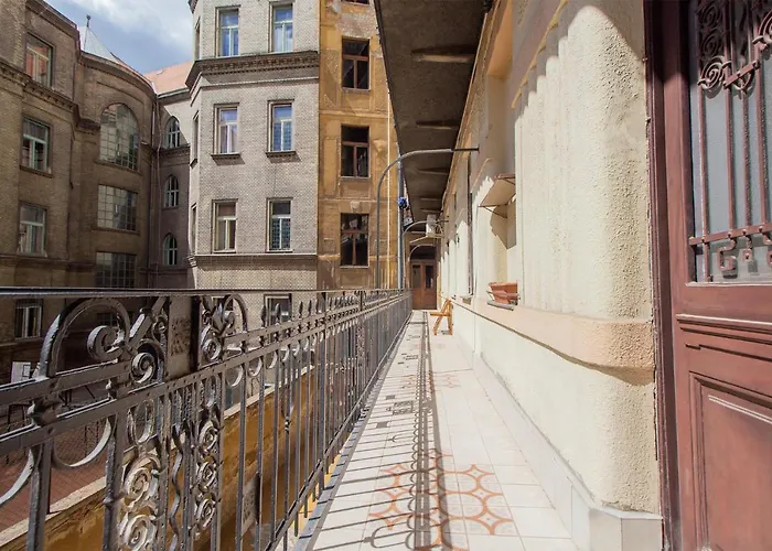 דירה Joseph Boulevard - 3bdr, 2bath, 8ppl *