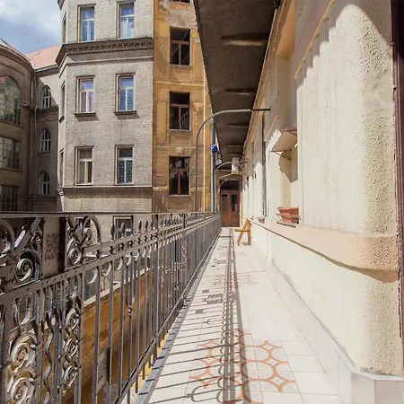 Lägenhet Joseph Boulevard - 3bdr, 2bath, 8ppl *